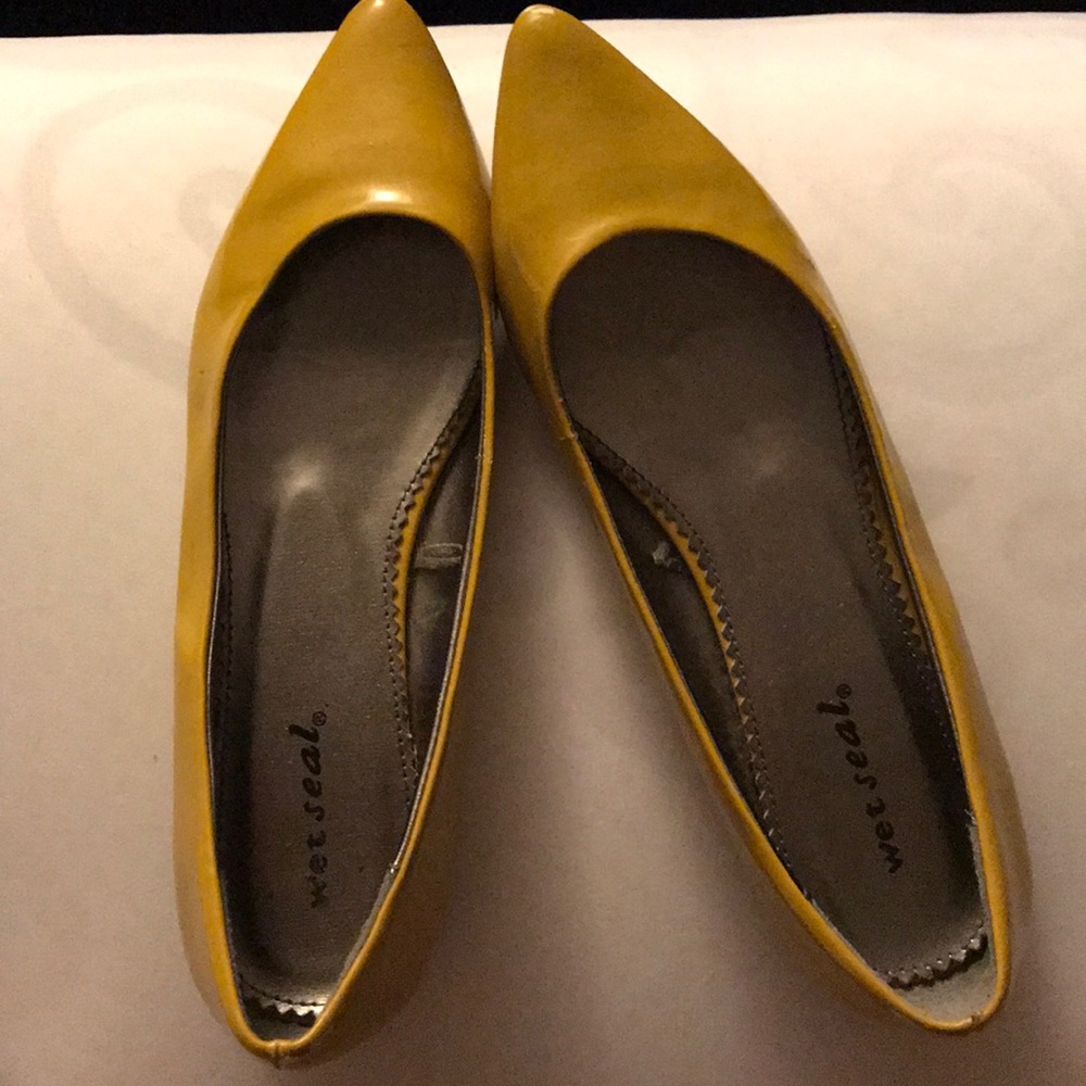 Mustard Yellow Wet Seal Pointed Flats